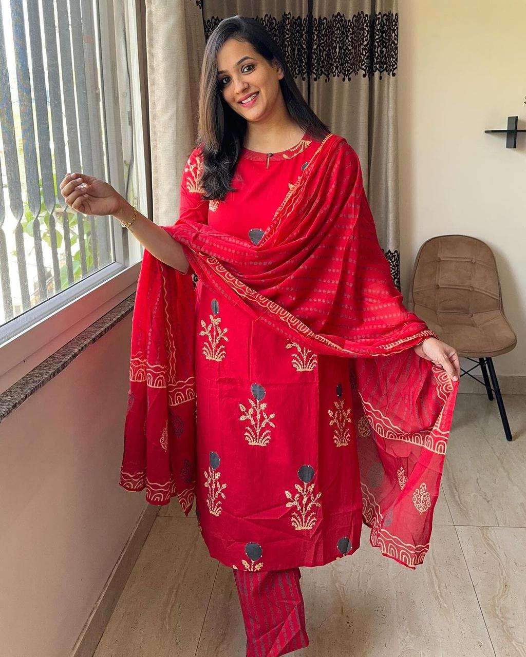 Pure Fine Cotton Fabric Kurti With Pant And Dupatta